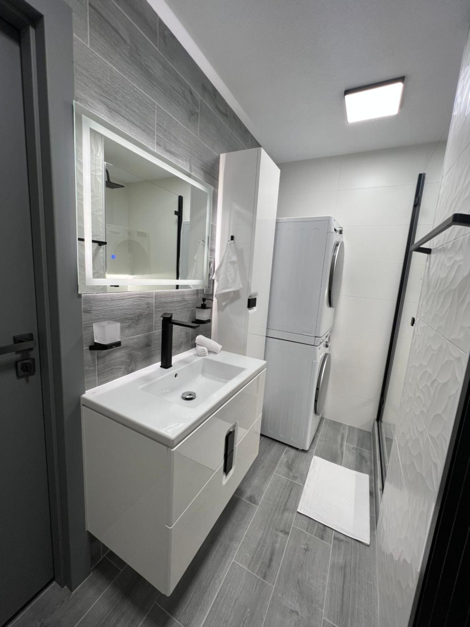 Apartman Piccoladuo V Banskej Bystrici Banská Bystrica Exterior photo