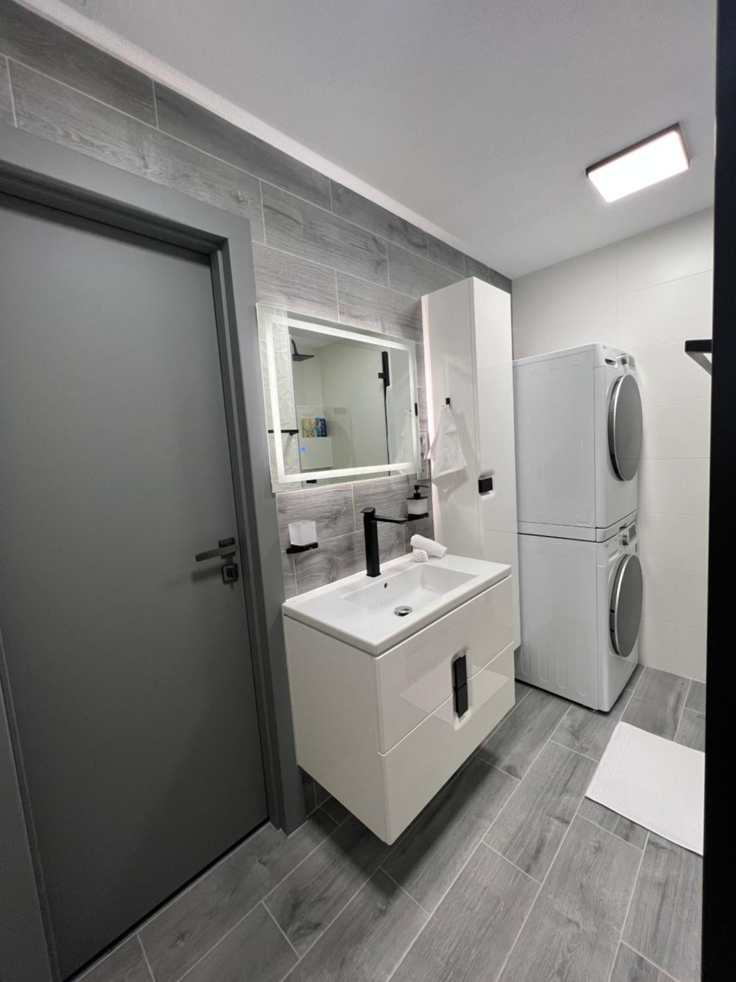 Apartman Piccoladuo V Banskej Bystrici Banská Bystrica Exterior photo
